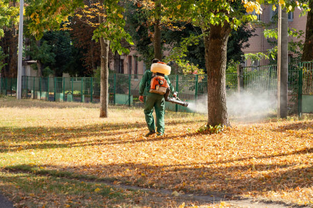 Best Commercial Pest Control Services  in Lyons, KS